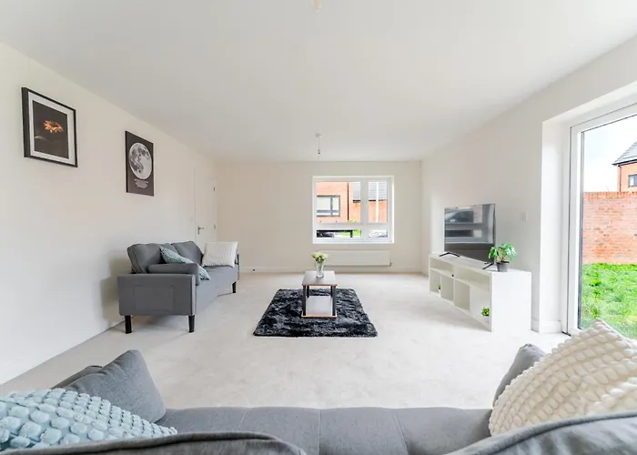 Будинок відпочинку 4 Bedroom House Ideal For Contractors & Families *