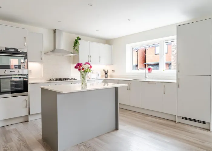 4 Bedroom House Ideal For Contractors & Families Будинок відпочинку *